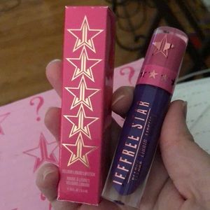 Jeffree Star Velour Liquid Lipstick I’m Royalty